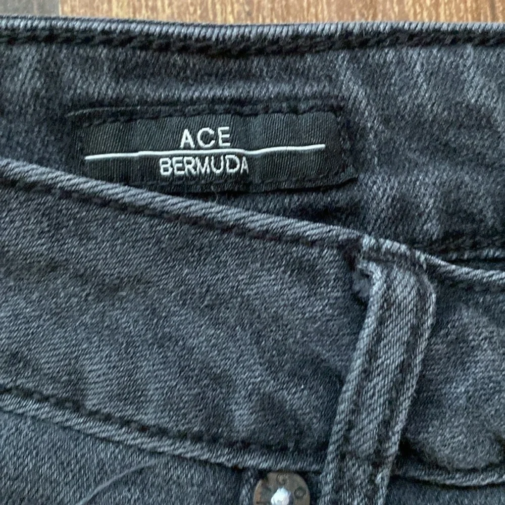 Vigoss black Ace Bermuda High rise button fly stretch denim‎ jean shorts